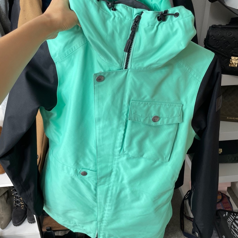 Snow jacket - Picture 5 of 5